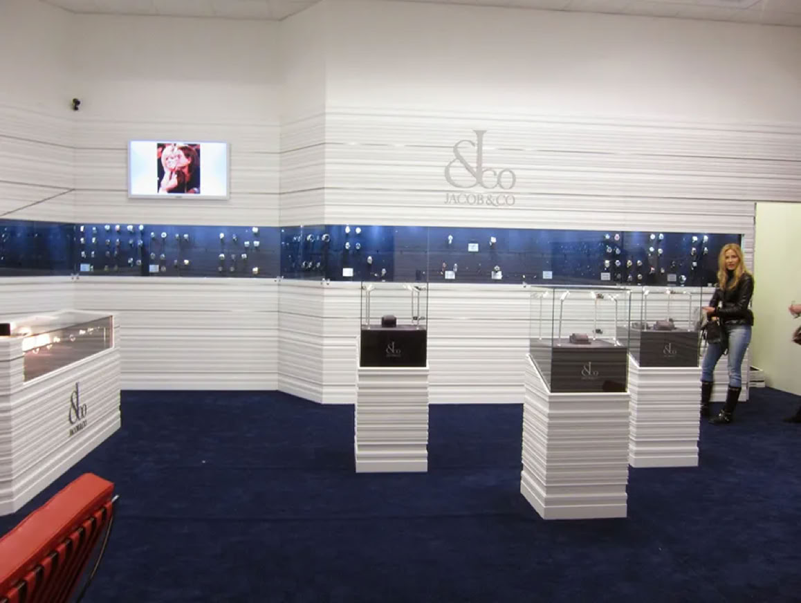 Luxury exhibition stand and immersive retail environment designed by Swiss Packaging for Baselworld. A bespoke presentation system created for high-end watch brands and global audiences.